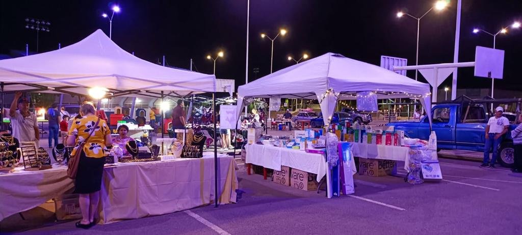 Se realizó con éxito la Expo Comercial nocturna, en Cuauhtémoc
