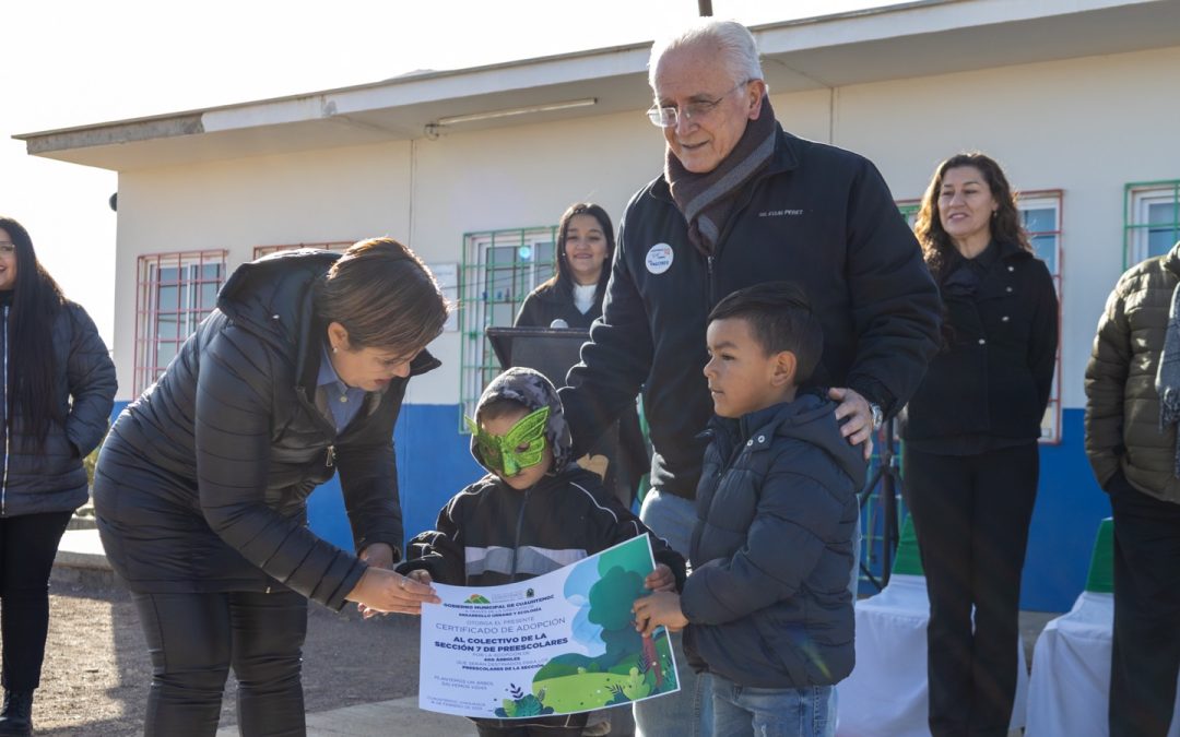 54 jardines de niños adoptan 600 árboles, en Cuauhtémoc
