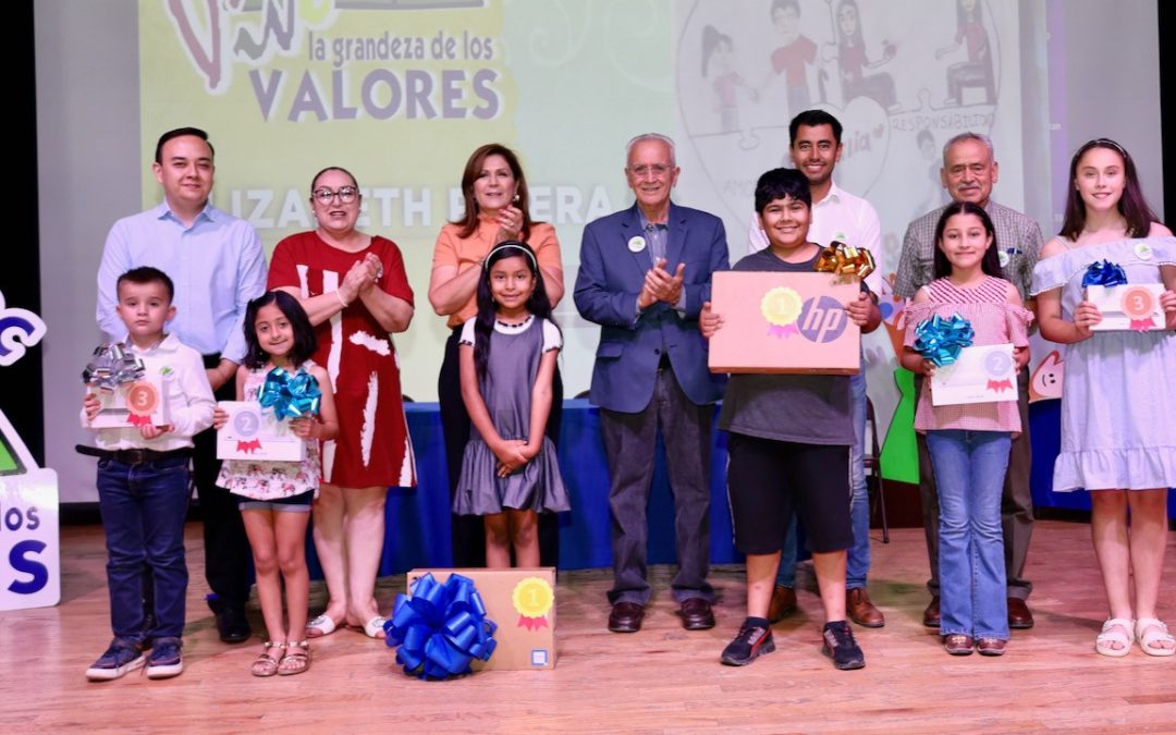 Premian a ganadores del concurso “Cuauhtémoc Vive la Grandeza de los Valores”