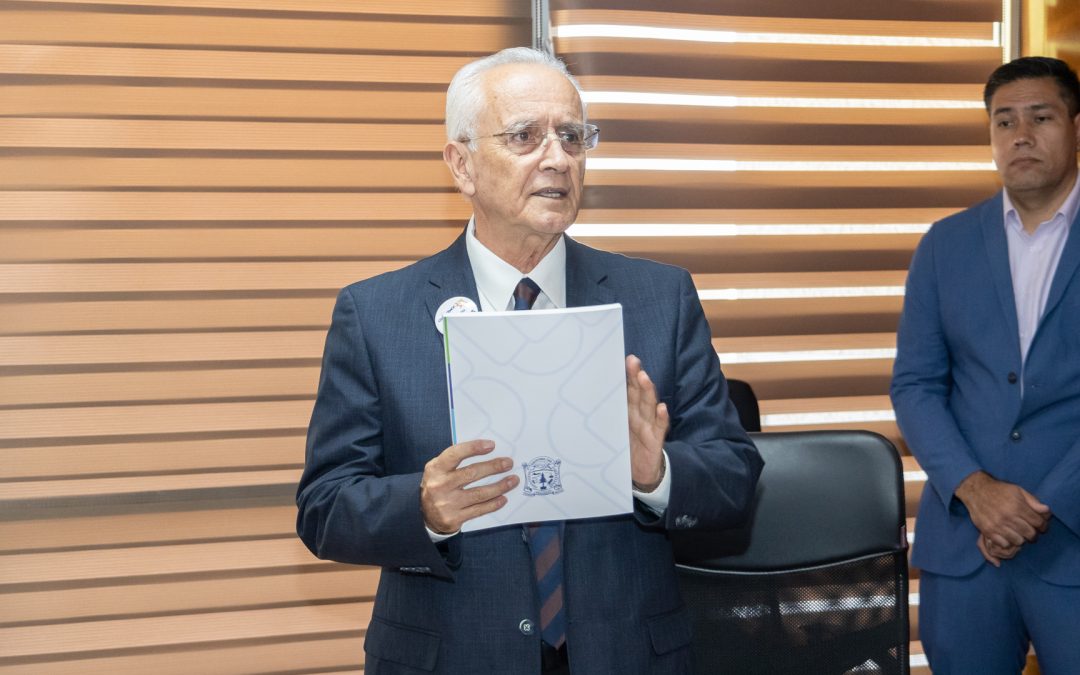 Alcalde de Cuauhtémoc entrega 2° Informe al Honorable Ayuntamiento